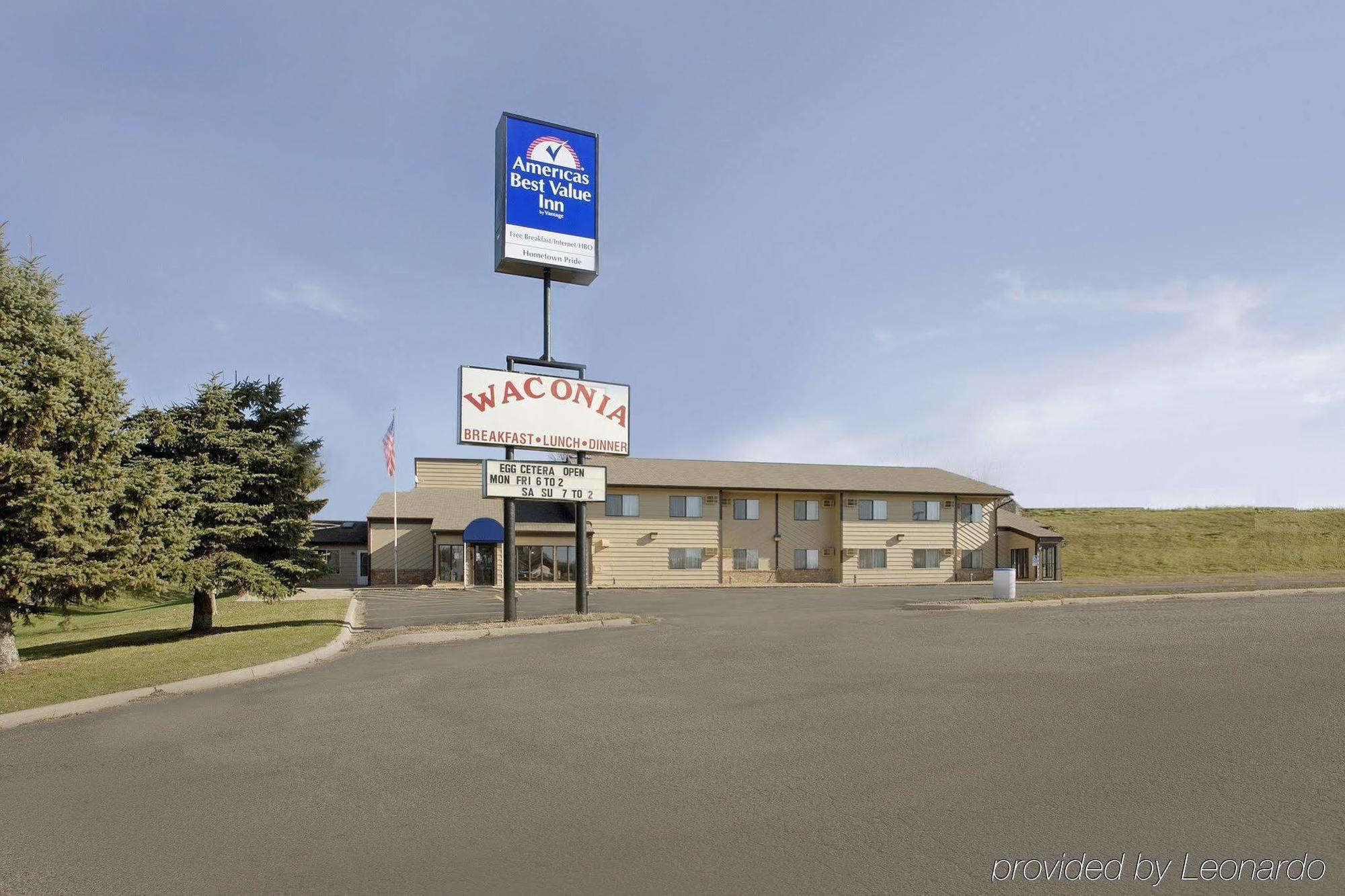 Waconia Inn And Suites Экстерьер фото