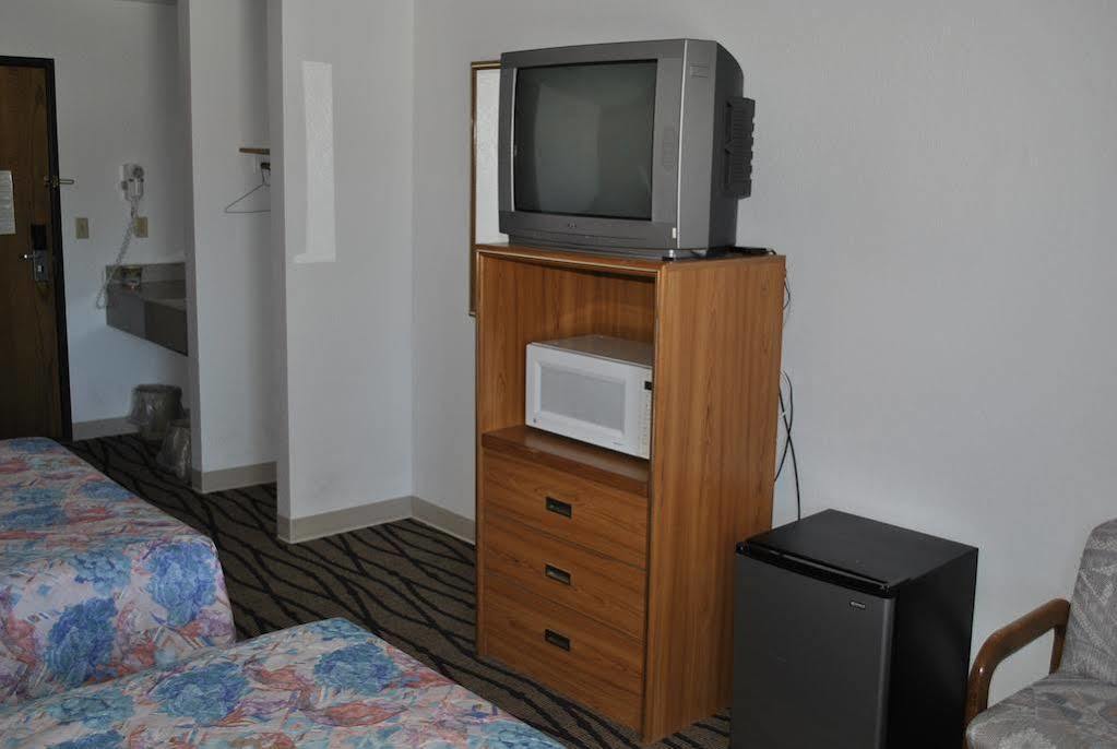 Waconia Inn And Suites Экстерьер фото