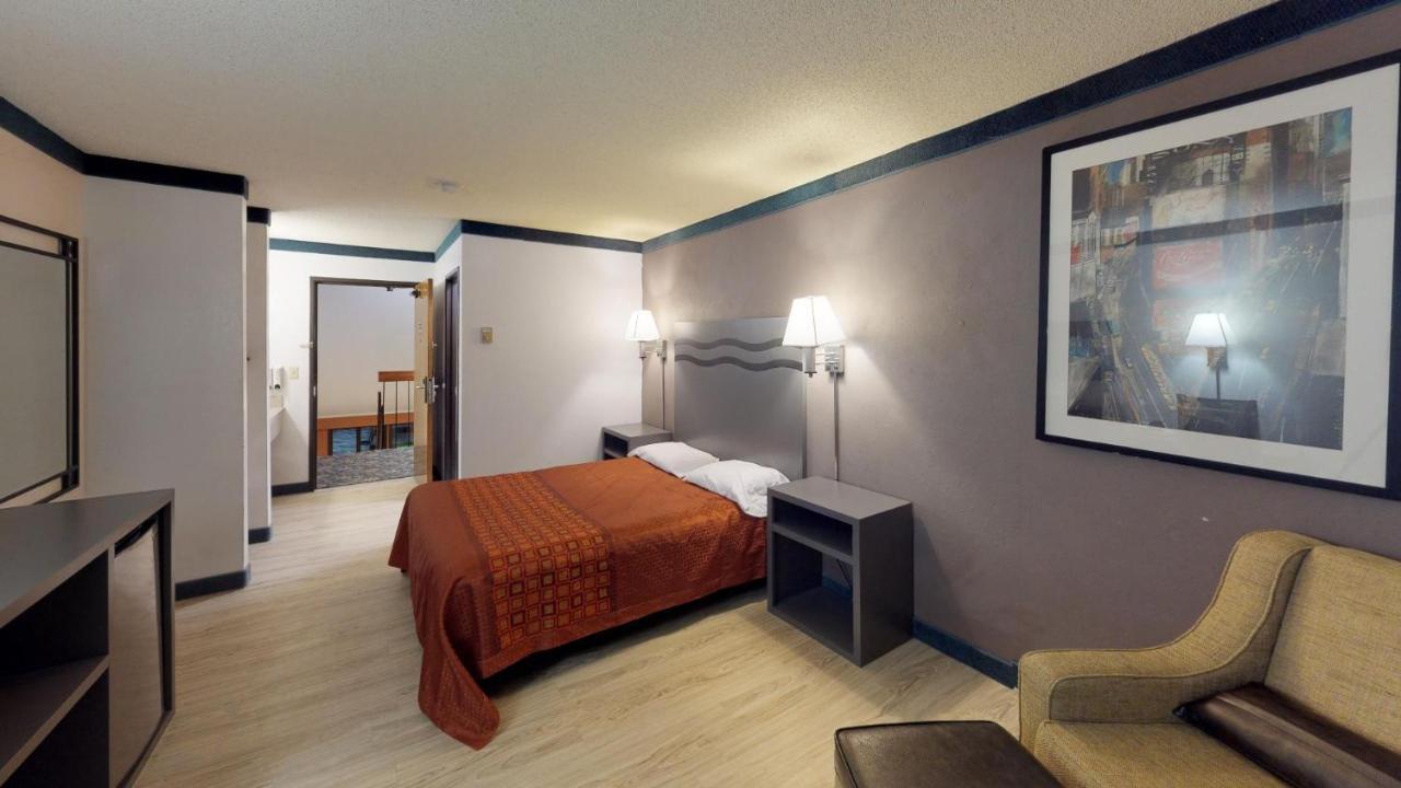 Waconia Inn And Suites Экстерьер фото